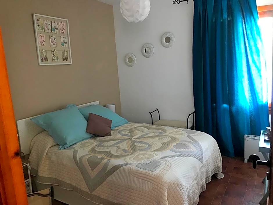 Casa Rural Paloma B&B