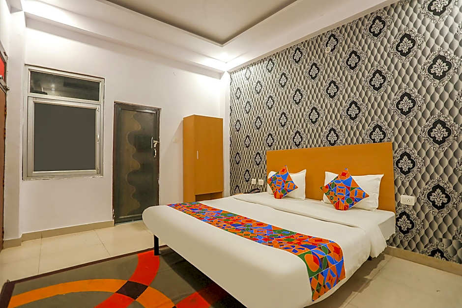 FabHotel Pranjul Inn