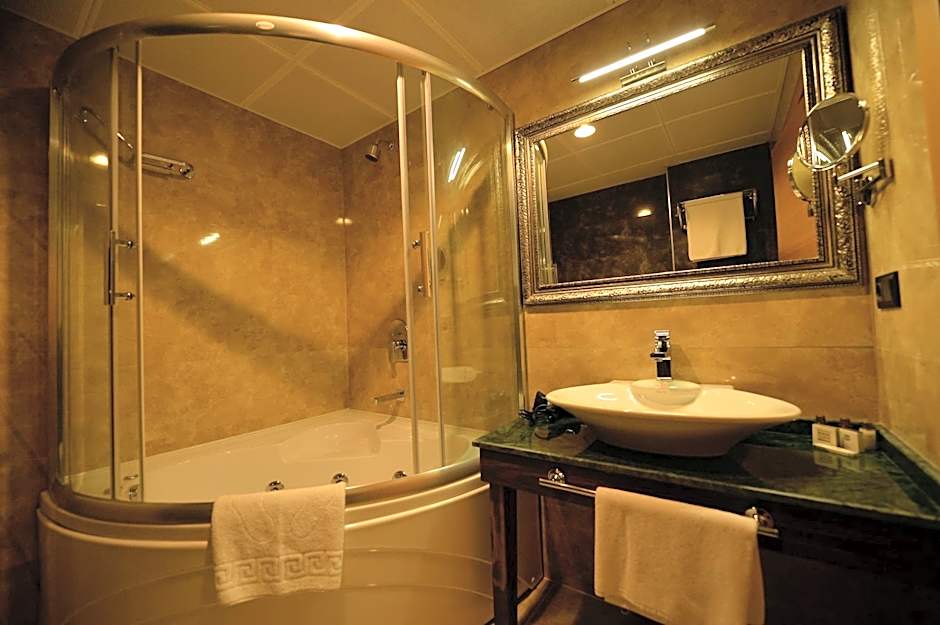 Neba Royal Hotel