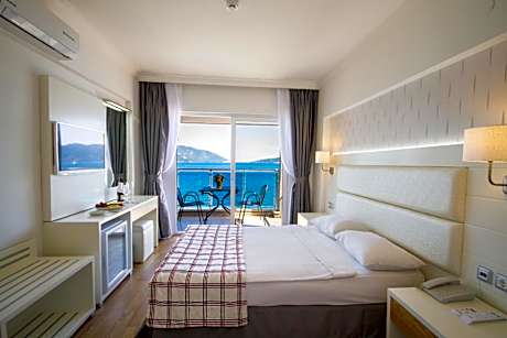 Yunus Beach Hotel