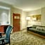 SpringHill Suites by Marriott Lawrence Downtown
