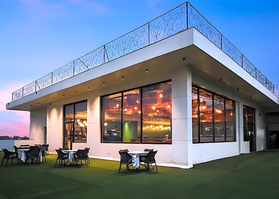 Park Boulevard Hotel