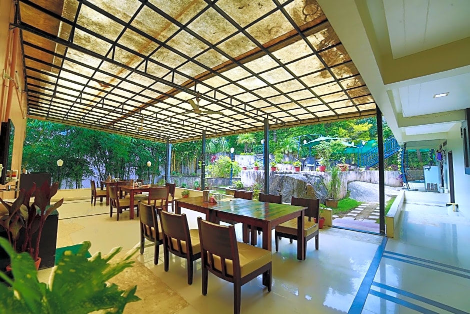 Hotel Shiv Villa by SAH