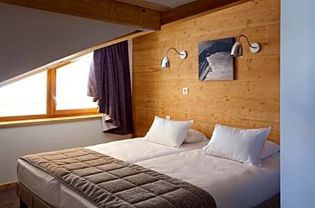 Duplex Apartment (8 Adults)