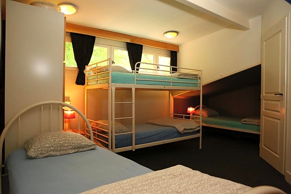 Les Grangeonnes, gîtes nature, piscine, bain nordique, sauna pour accueil familiale ou de groupe
