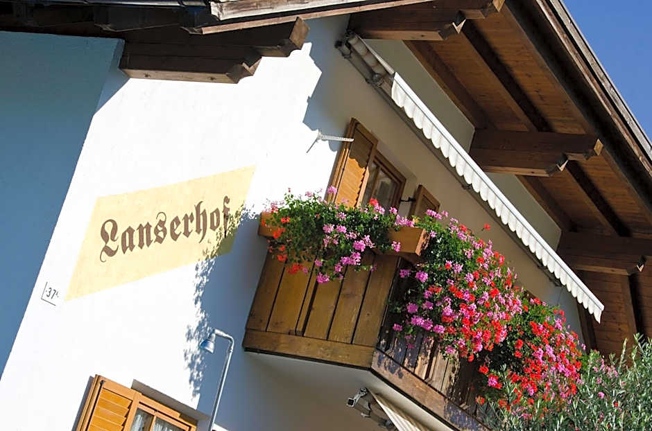 Ferienwohnungen Lanserhof
