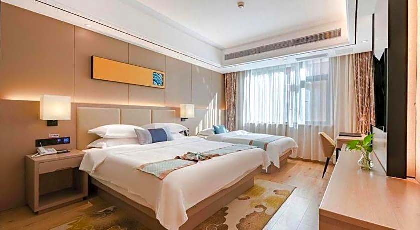 GreenTree Eastern Dali Railway Station Hotel