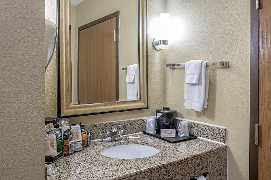 Red Roof Inn & Suites Little Rock