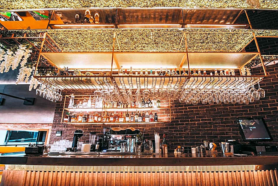 Project 3 Urban Chic Hotel