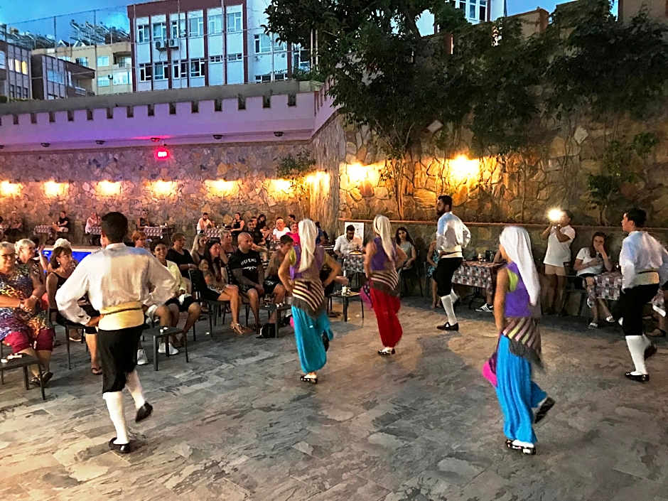 RAMIRA CITY HOTEL****  (16 YETİŞKİN OTELİ)