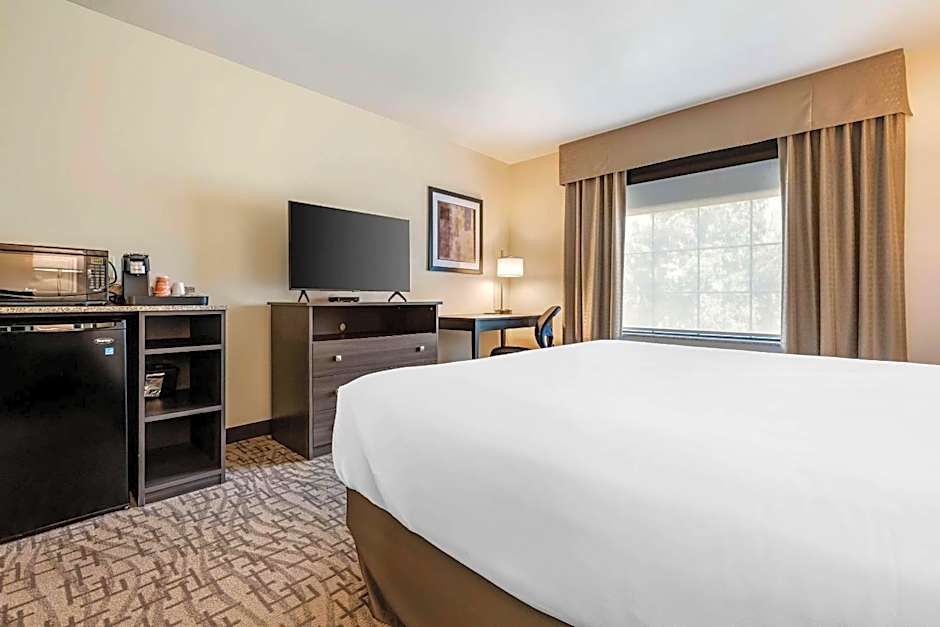 Comfort Inn & Suites