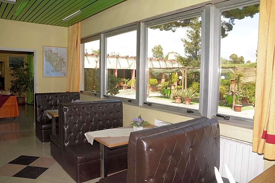 HOTEL IL PARCO - Parking Free & Restaurant - Hotel