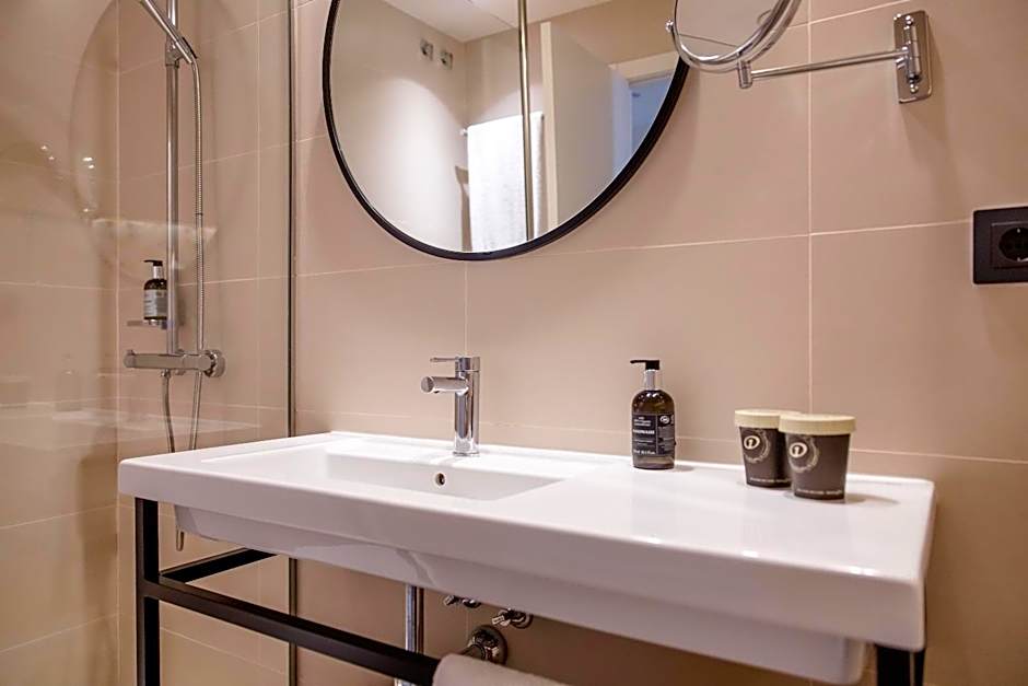 Motel One Madrid-Plaza de España