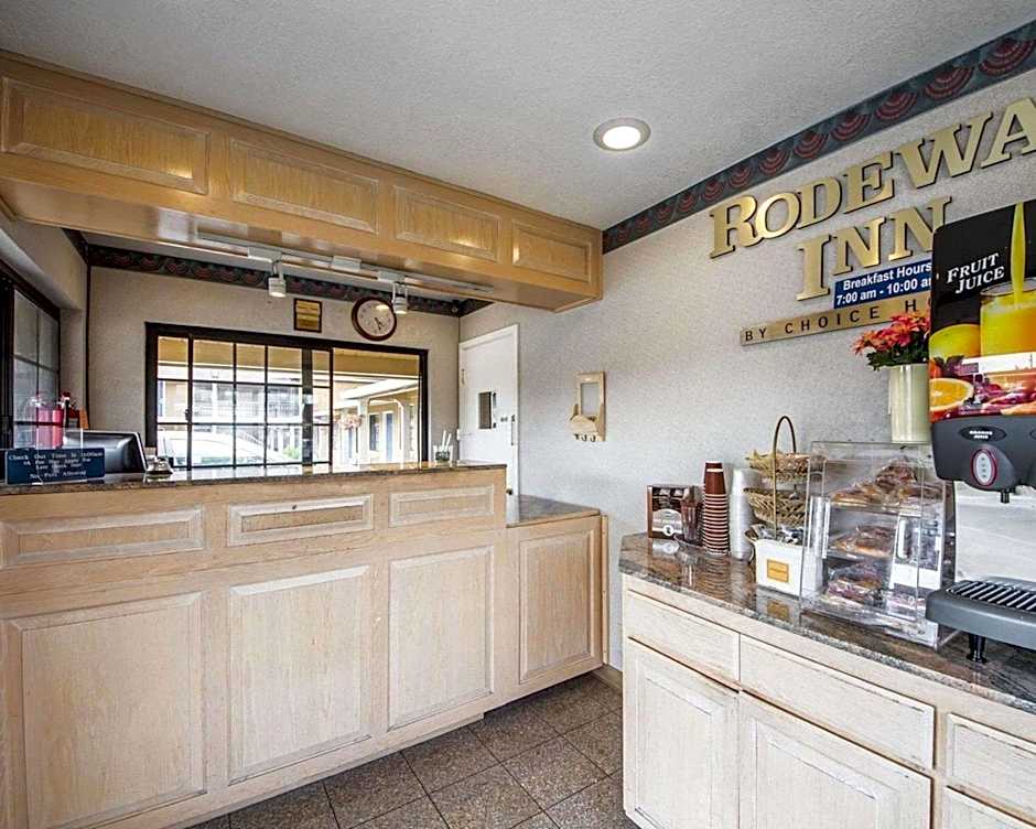 Rodeway Inn Monterey Near Fairgrounds
