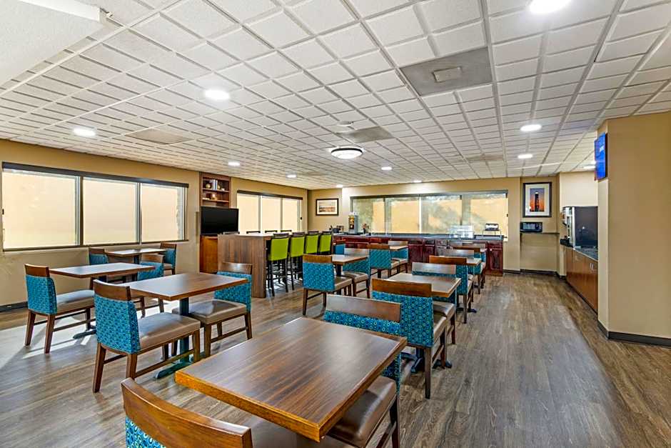 Comfort Suites Brunswick