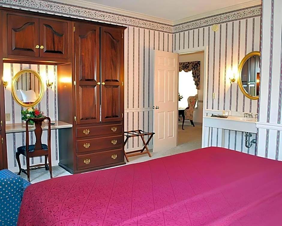 Rodeway Inn & Suites Lantern Lodge