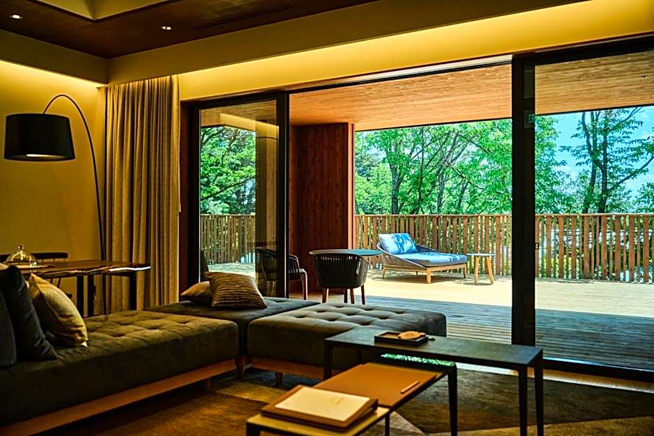 THE HIRAMATSU KARUIZAWA MIYOTA