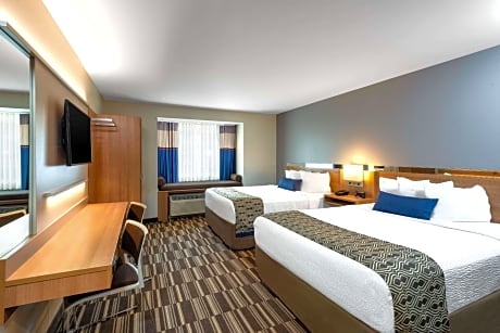 Queen Room with Two Queen Beds - Hearing Impaired Access/Non-Smoking