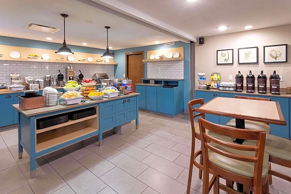 Country Inn & Suites by Radisson, Fargo, ND