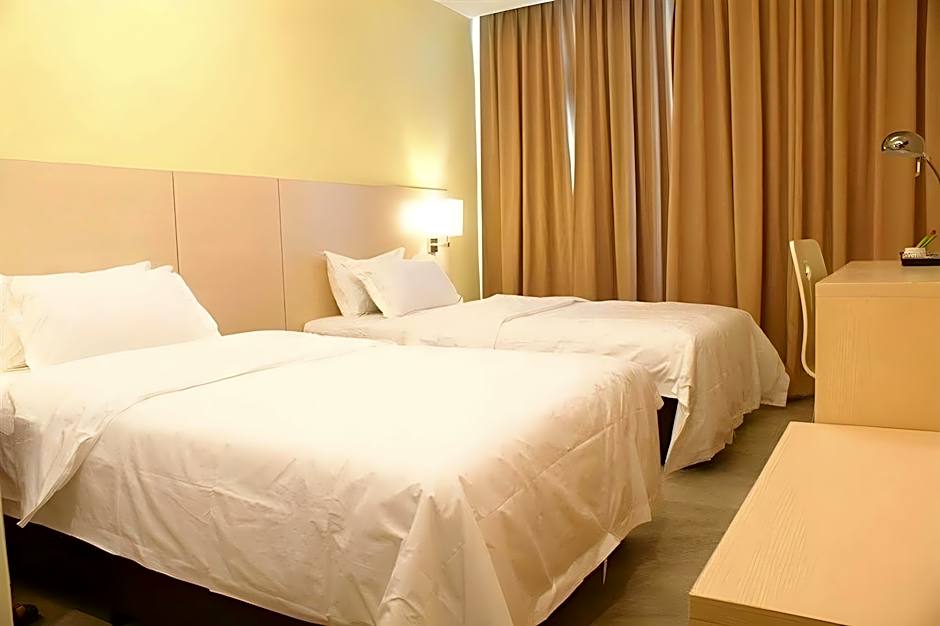 Super 8 Hotel @ Georgetown