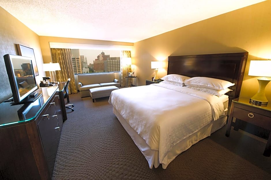 Sheraton Memphis Downtown Hotel