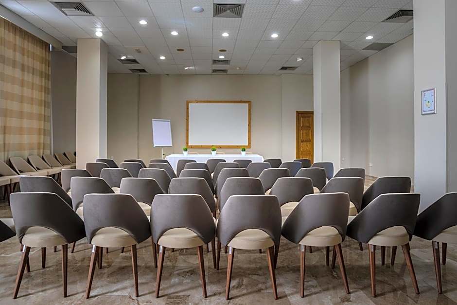 Pavlo Napa Beach Hotel