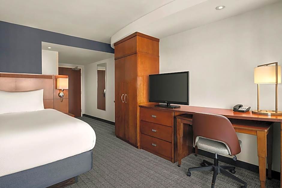 Courtyard by Marriott Halifax Downtown