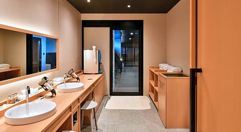 REF Matsuyama City Station BY VESSEL HOTELS