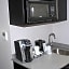 Holiday Inn Express & Suites Shawnee-Kansas City West By IHG