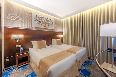 Junior Suite with Twin Bed