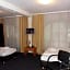 Carlton Hotel