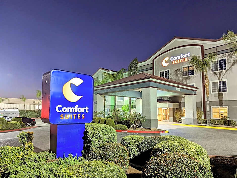 Comfort Suites Fresno River Park