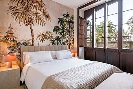 Interior Deluxe Room