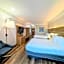 Holiday Inn Express & Suites Galveston West - Seawall