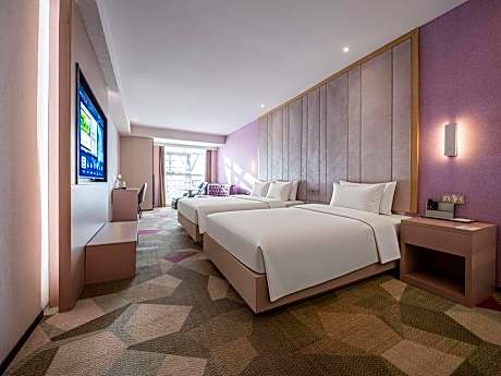 WH - Superior Suite With View