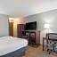 Clarion Inn And Suites Grand Rapids