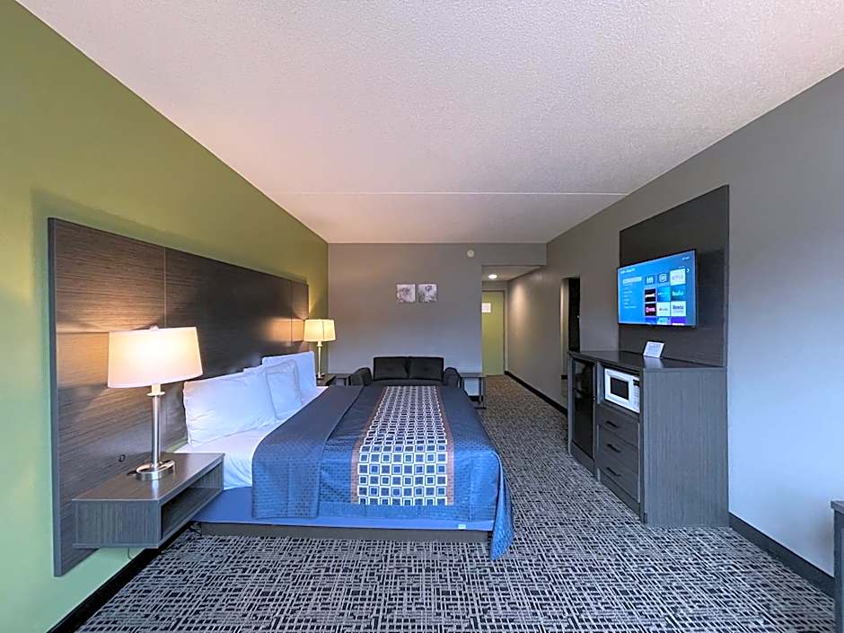 Wingate by Wyndham Lake George