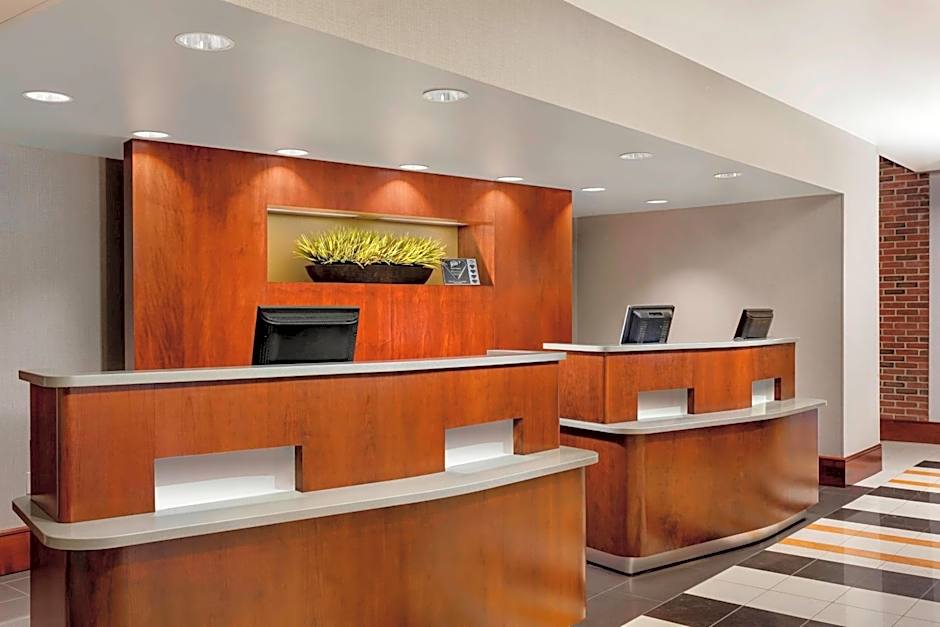 Courtyard by Marriott Boston Cambridge