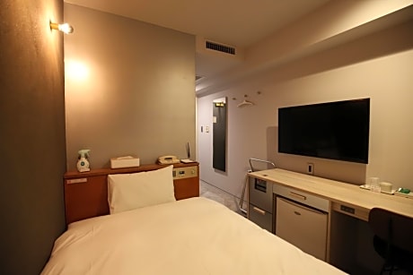 Single Room (renovated)