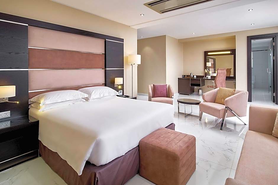 Protea Hotel by Marriott Kampala Skyz