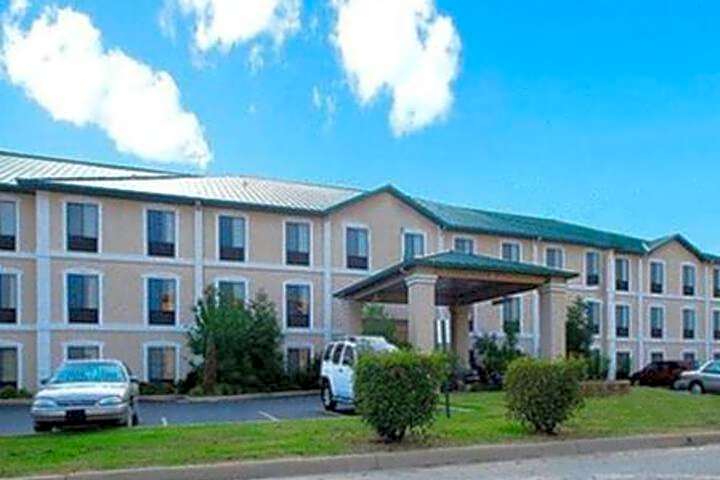 ARK SUITES