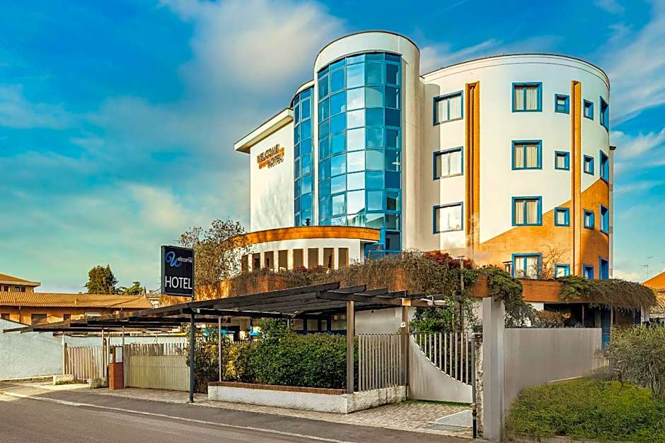 Welcome Hotel