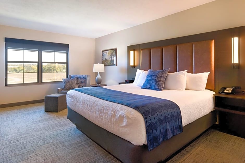 Clubhouse Hotel and Suites - Sioux Falls