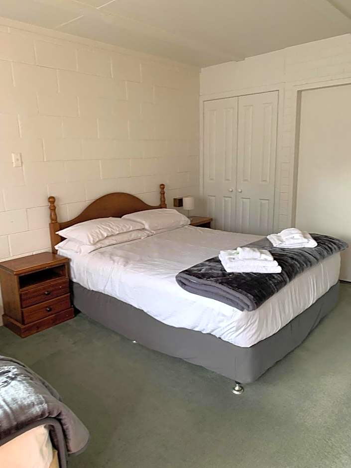 Robertson Country Motel