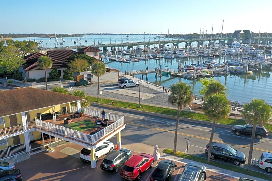 Historic Waterfront Marion Motor Lodge in downtown St Augustine