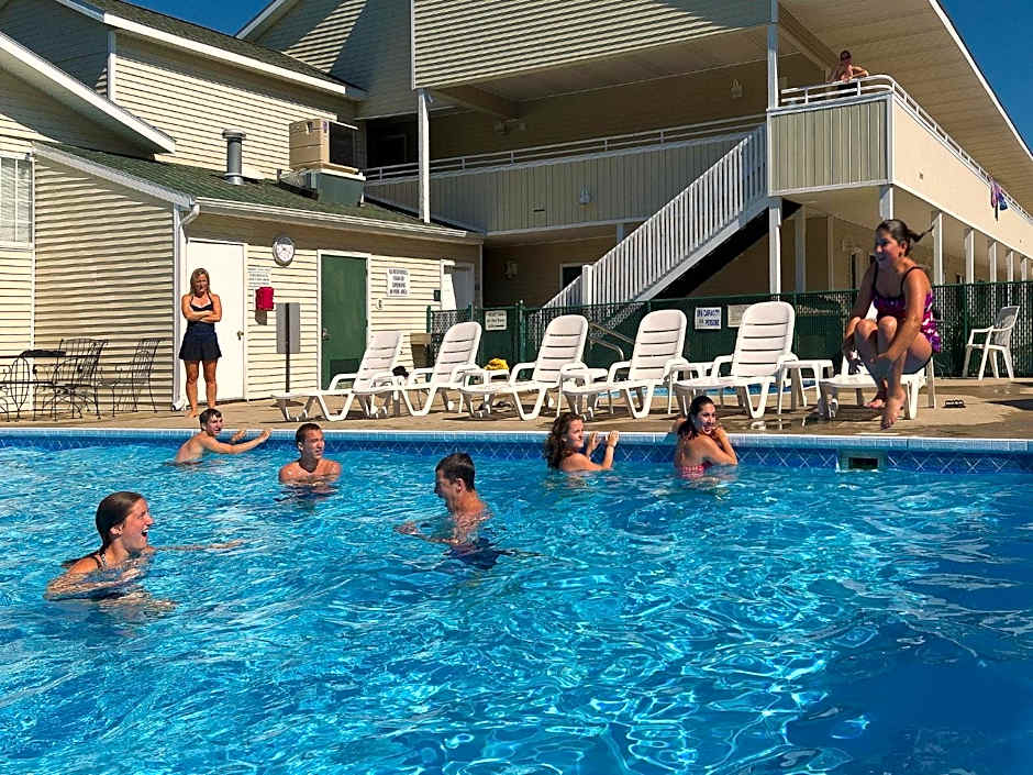 Sierra Sands Family Lodge