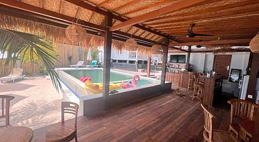 The Kubu 221 Ceningan