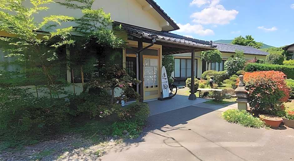 Yufuin Onsen Hasuwa Inn