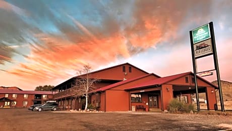 Red Ledges Inn