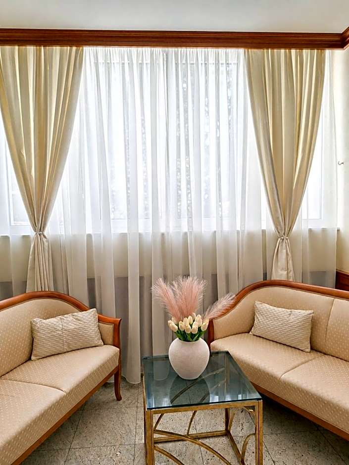 Hotel Bacchus